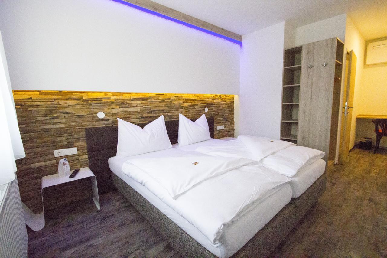 Burg Rooms - 24H Self-Check-In Spielberg Bei Knittelfeld エクステリア 写真