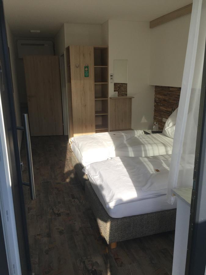 Burg Rooms - 24H Self-Check-In Spielberg Bei Knittelfeld エクステリア 写真