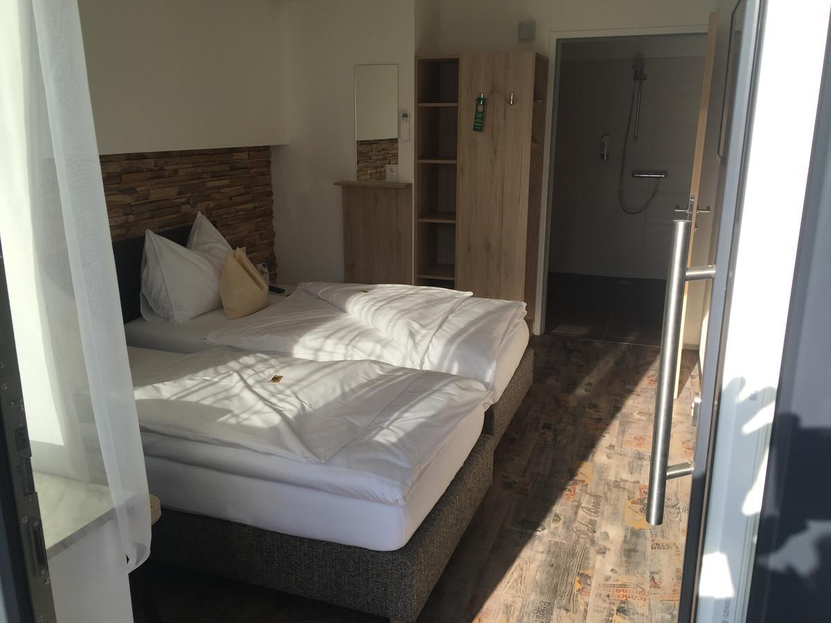 Burg Rooms - 24H Self-Check-In Spielberg Bei Knittelfeld エクステリア 写真